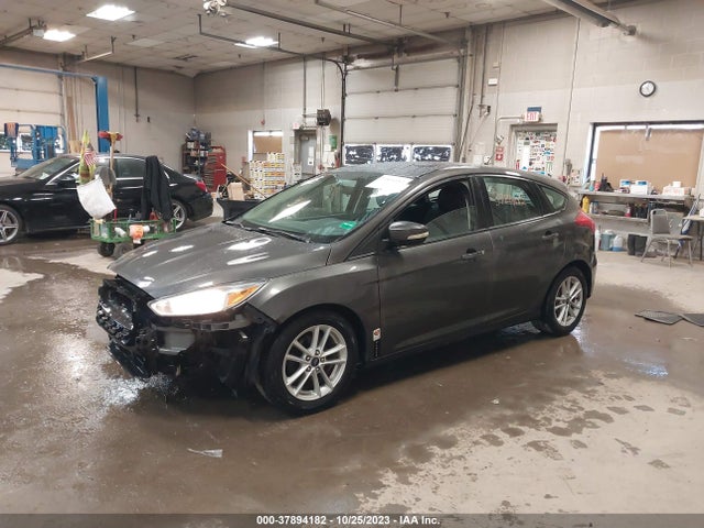 2015 FORD FOCUS SE VIN: 1FADP3K20FL361836
