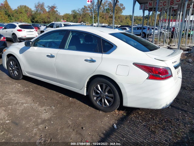 Nissan Altima 2.5 S 2015 1N4AL3AP7FC483959 Image 3