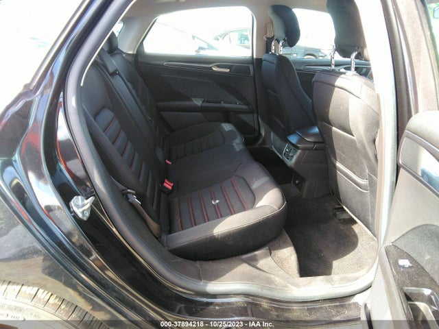 2015 FORD FUSION SE VIN: 3FA6P0HD7FR115173
