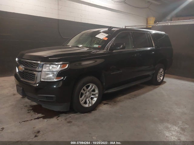 Chevrolet Suburban Lt 2017 1GNSKHKC7HR284332 Image 2