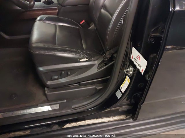 Chevrolet Suburban Lt 2017 1GNSKHKC7HR284332 Image 6