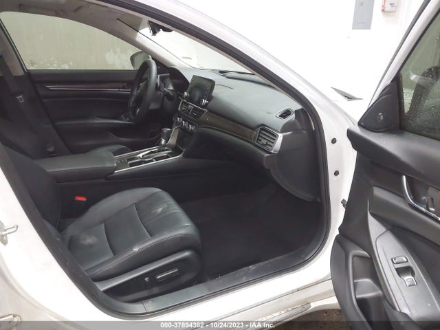 2018 HONDA ACCORD SEDAN TOURING 1.5T VIN: 1HGCV1F95JA194614