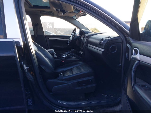 2005 PORSCHE CAYENNE WP1AB29P85LA61322 Photo 4