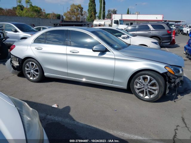 55SWF4JB2FU064842 Mercedes-Benz C-class C 300