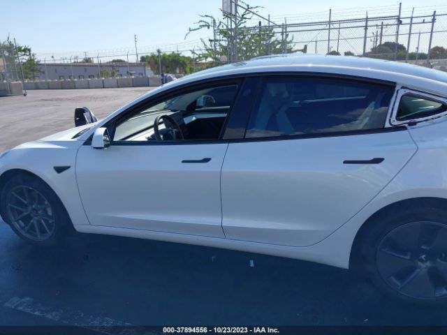5YJ3E1EA5NF319182 Tesla MODEL 3