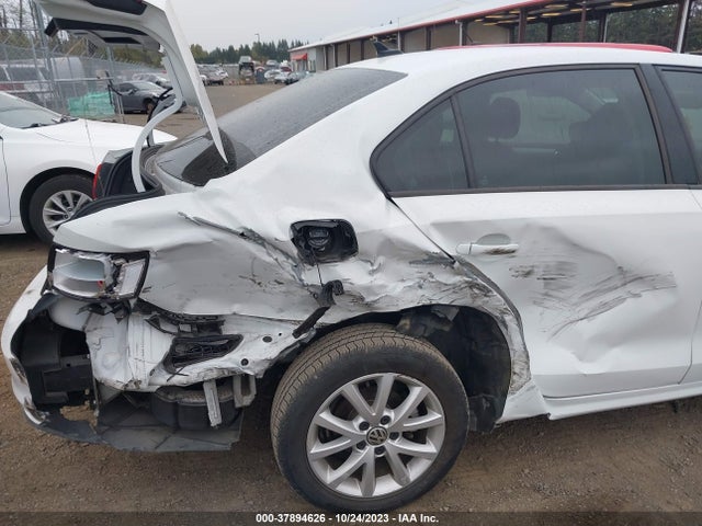 3VWD17AJ8FM295981 Volkswagen Jetta Sedan 1.8t Se