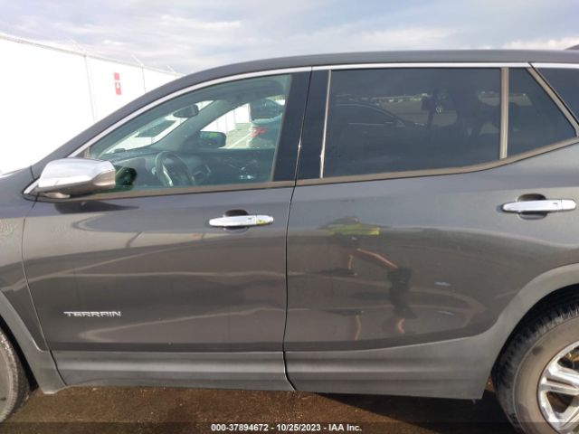 3GKALTEVXJL195082 GMC Terrain Sle