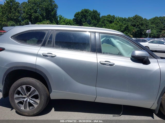 Toyota Highlander Xle 2022 5TDGZRBH3NS564418 Image 14
