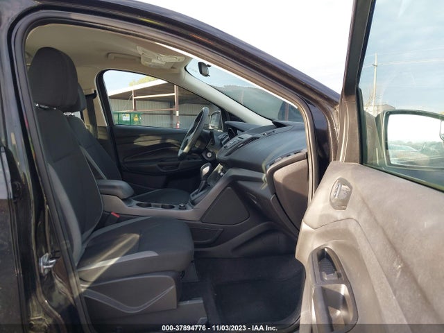 2015 FORD ESCAPE S VIN: 1FMCU0F73FUB61896