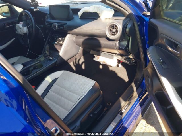 2021 LEXUS IS JTHGZ1B29M5046880 Photo 4