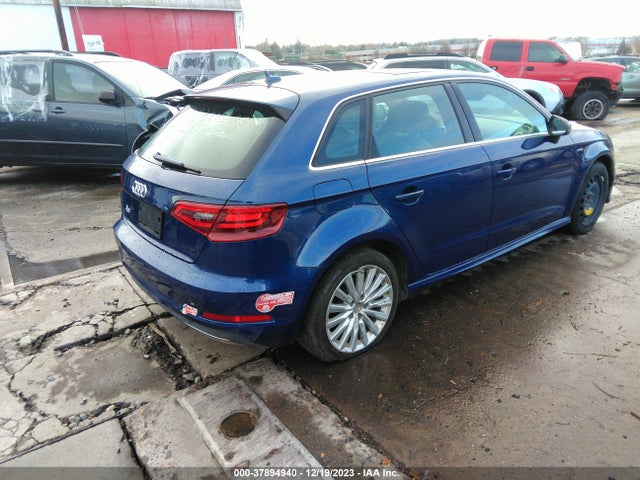 WAUTPBFF7GA082102 Audi A3 E-tron Premium Plus