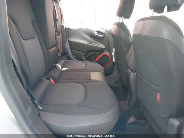 2015 JEEP RENEGADE TRAILHAWK VIN: ZACCJBCT0FPB16524