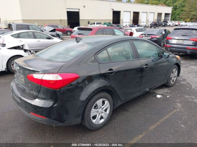 KNAFK4A64F5386140 KIA FORTE LX