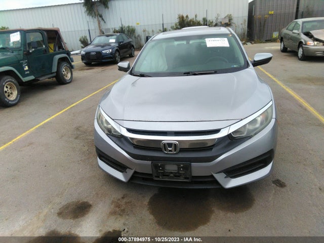 Honda CIVIC EX 2018 2HGFC2F77JH596725 Image 12