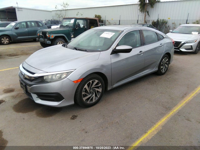 Honda CIVIC EX 2018 2HGFC2F77JH596725 Image 2