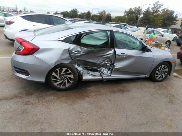 Honda CIVIC EX 2018 2HGFC2F77JH596725 Image 6