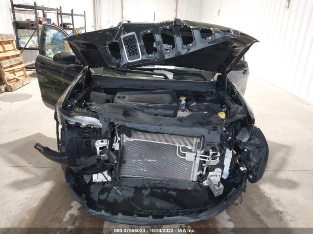 2021 JEEP CHEROKEE LATITUDE PLUS 4X4 VIN: 1C4PJMLB6MD219754