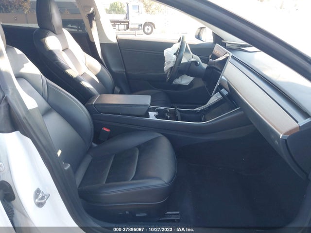 2018 TESLA MODEL 3 5YJ3E1EB8JF146776 Photo 4