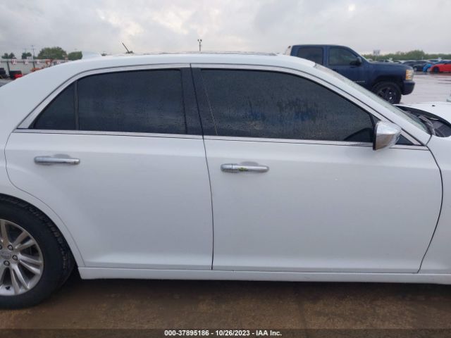 2C3CCAEG2FH807418 Chrysler 300 300c