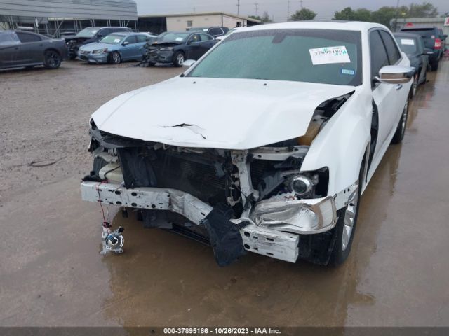 2C3CCAEG2FH807418 Chrysler 300 300c