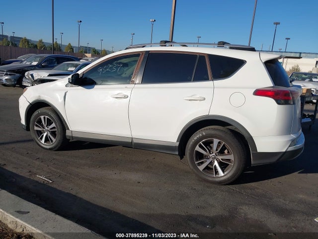 Toyota Rav4 Xle 2016 JTMWFREV8GJ100028 Image 14