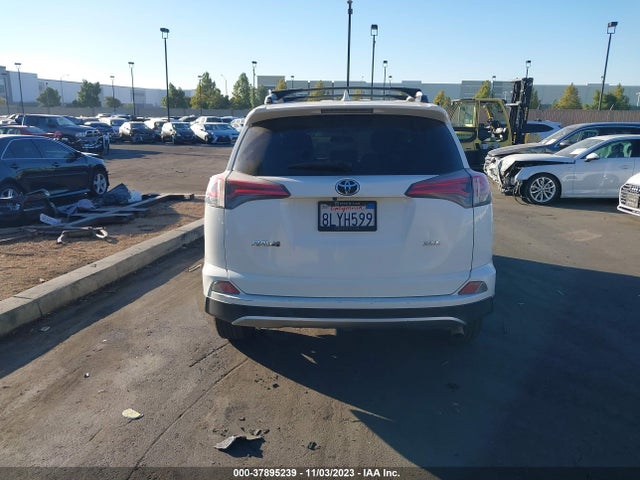 Toyota Rav4 Xle 2016 JTMWFREV8GJ100028 Image 16