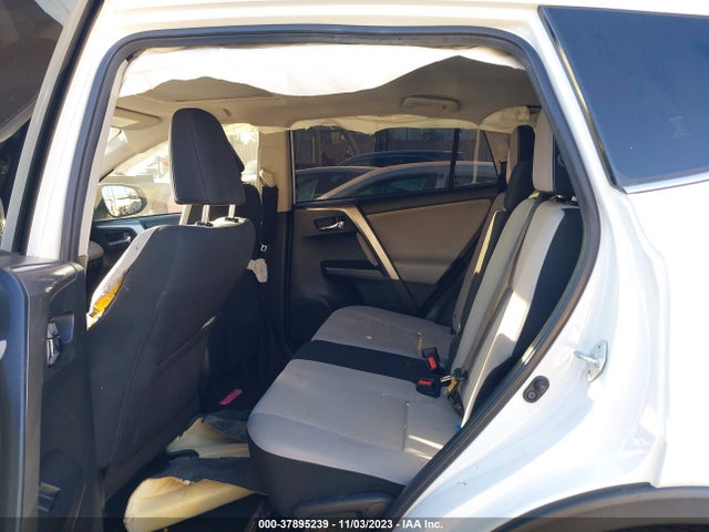 Toyota Rav4 Xle 2016 JTMWFREV8GJ100028 Image 8