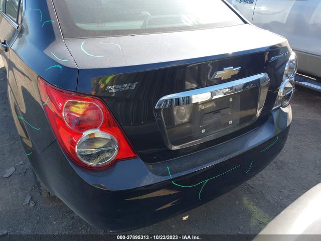 Chevrolet Sonic Lt Auto 2015 1G1JC5SH7F4218474 Image 16
