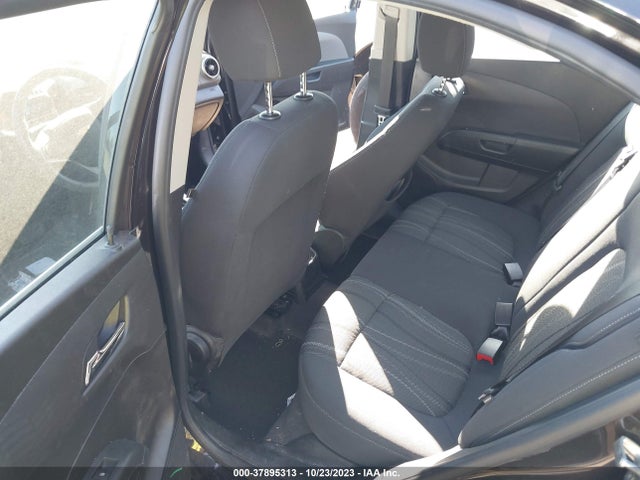 Chevrolet Sonic Lt Auto 2015 1G1JC5SH7F4218474 Image 8
