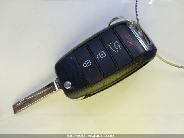 KNDPM3ACXH7100509 KIA Sportage Lx