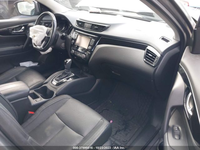 JN1BJ1CR9JW289869 Nissan Rogue Sport Sl