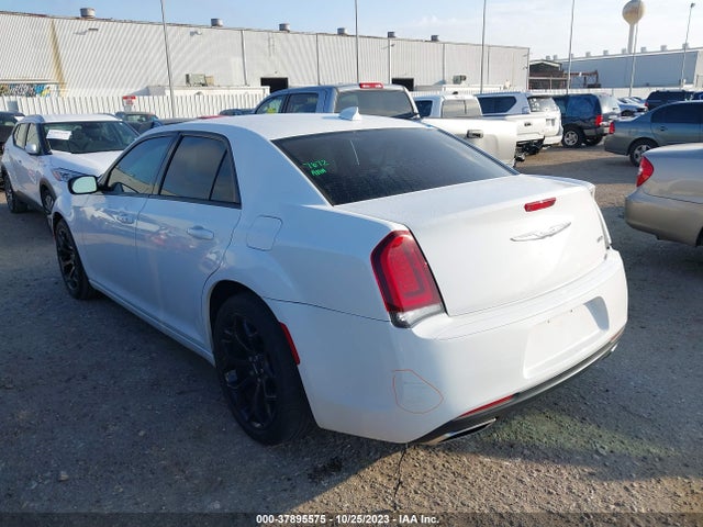2C3CCAAG1KH690639 Chrysler 300 Touring