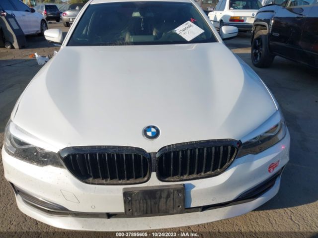WBAJA9C56JB033049 BMW 5 Series 530e Iperformance