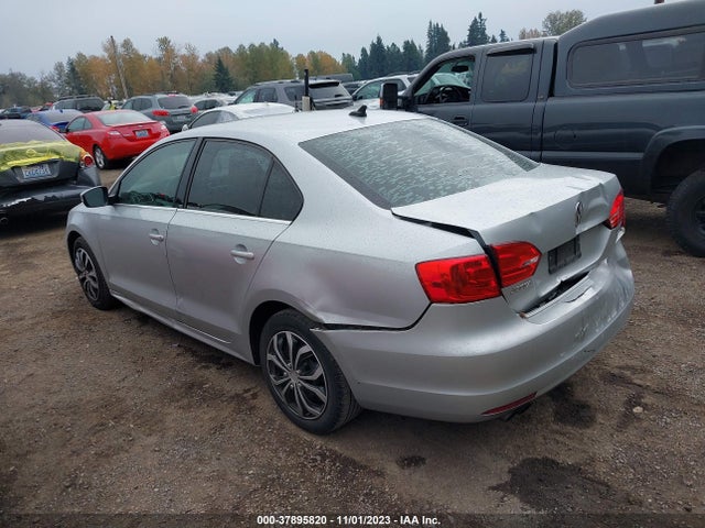 3VWLL7AJ6EM374814 Volkswagen Jetta Sedan Tdi W/premium
