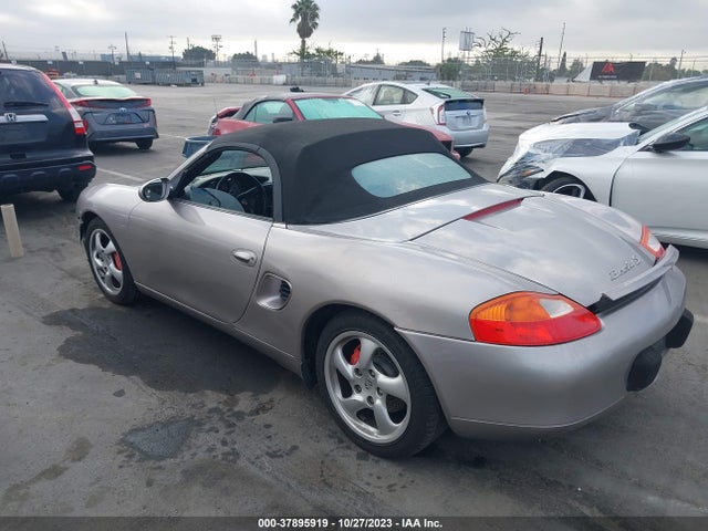 2002 PORSCHE BOXSTER WP0CB29802U664239 Photo 2