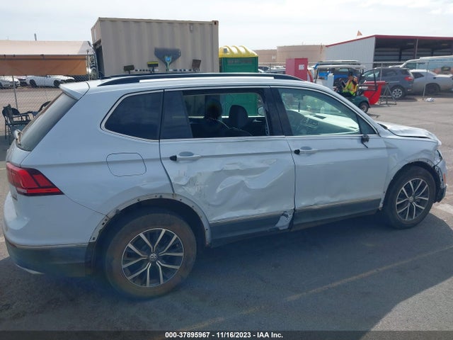 3VV2B7AX6JM212652 Volkswagen Tiguan 2.0t Sel/2.0t Se