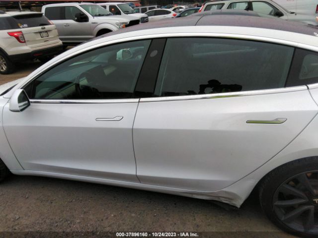 5YJ3E1EA4KF326748 Tesla Model 3 Range