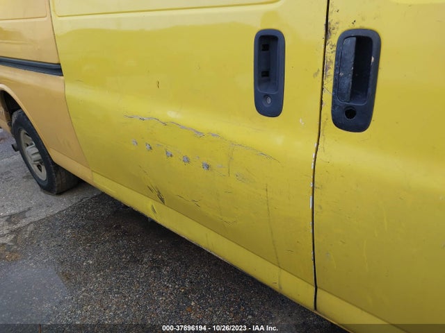2005 CHEVROLET EXPRESS CARGO VAN VIN: 1GCGG29V451110846