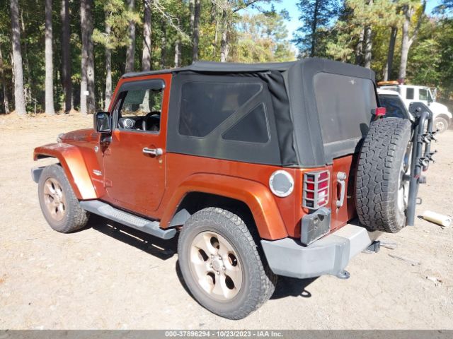 1C4GJWBG8EL299218 Jeep Wrangler Sahara