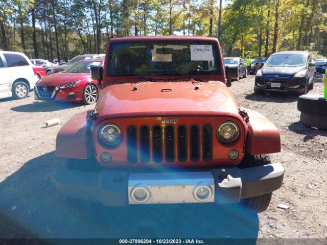 1C4GJWBG8EL299218 Jeep Wrangler Sahara