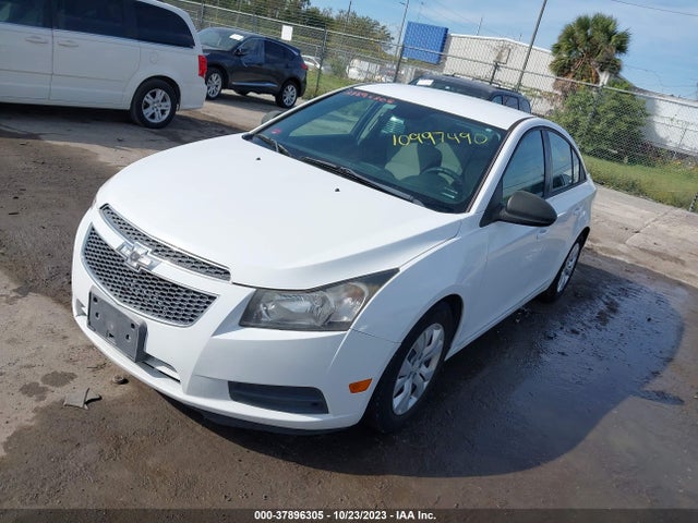 Chevrolet CRUZE LS 2014 1G1PA5SH6E7365981 Image 2
