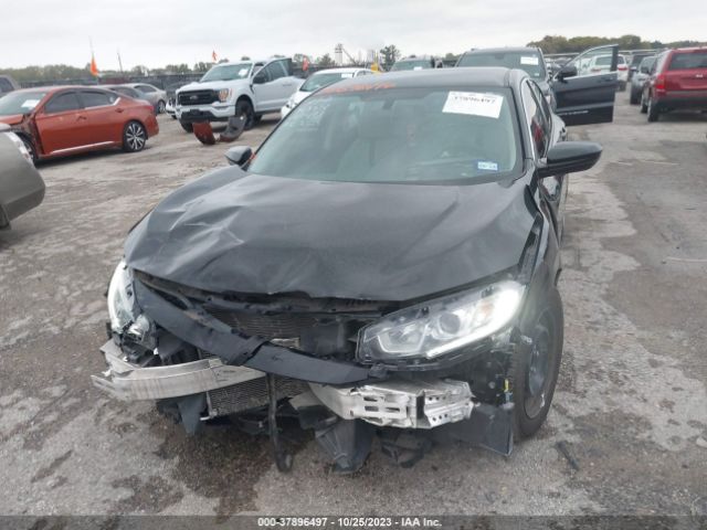 19XFC2F52JE009579 Honda Civic Sedan Lx