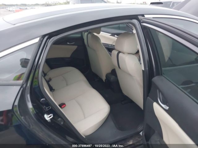 19XFC2F52JE009579 Honda Civic Sedan Lx