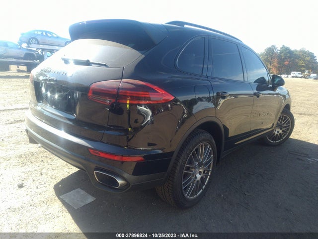 2016 PORSCHE CAYENNE WP1AA2A23GKA15182 Photo 3