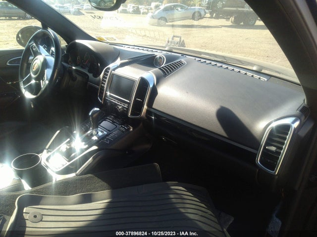 2016 PORSCHE CAYENNE WP1AA2A23GKA15182 Photo 4