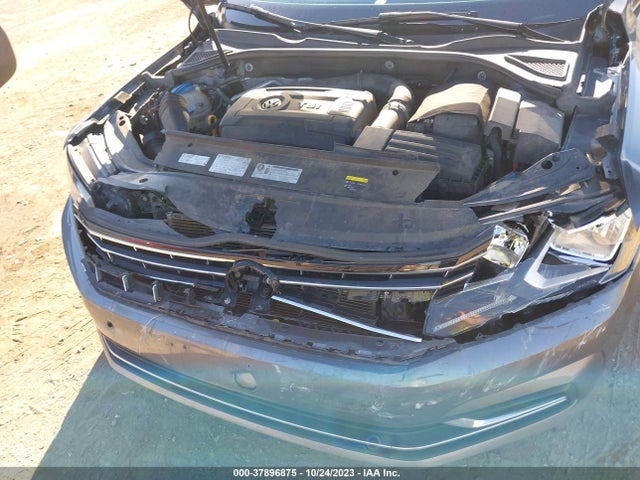 1VWAT7A30HC003100 Volkswagen Passat 1.8t S