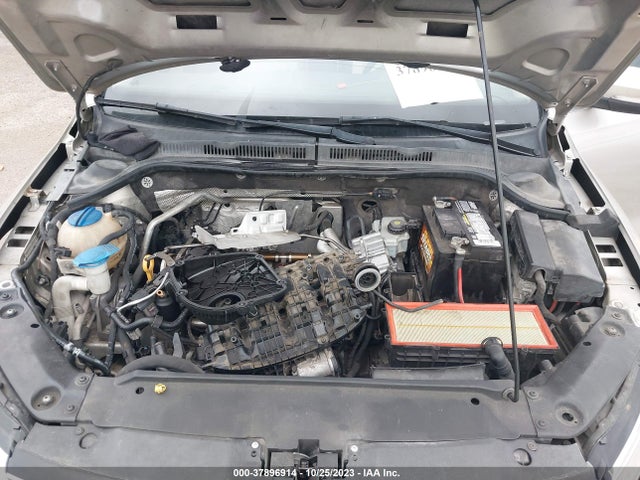 3VWL17AJ4FM321603 Volkswagen Jetta 1.8t Sel