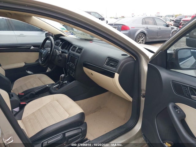 3VWL17AJ4FM321603 Volkswagen Jetta 1.8t Sel