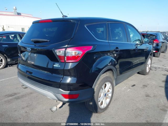 1FMCU9GD7HUC93409 Ford ESCAPE SE
