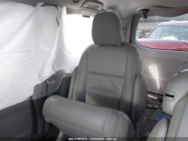 Toyota Sienna Xle Auto Access 2017 5TDYZ3DCXHS819606 Image 12
